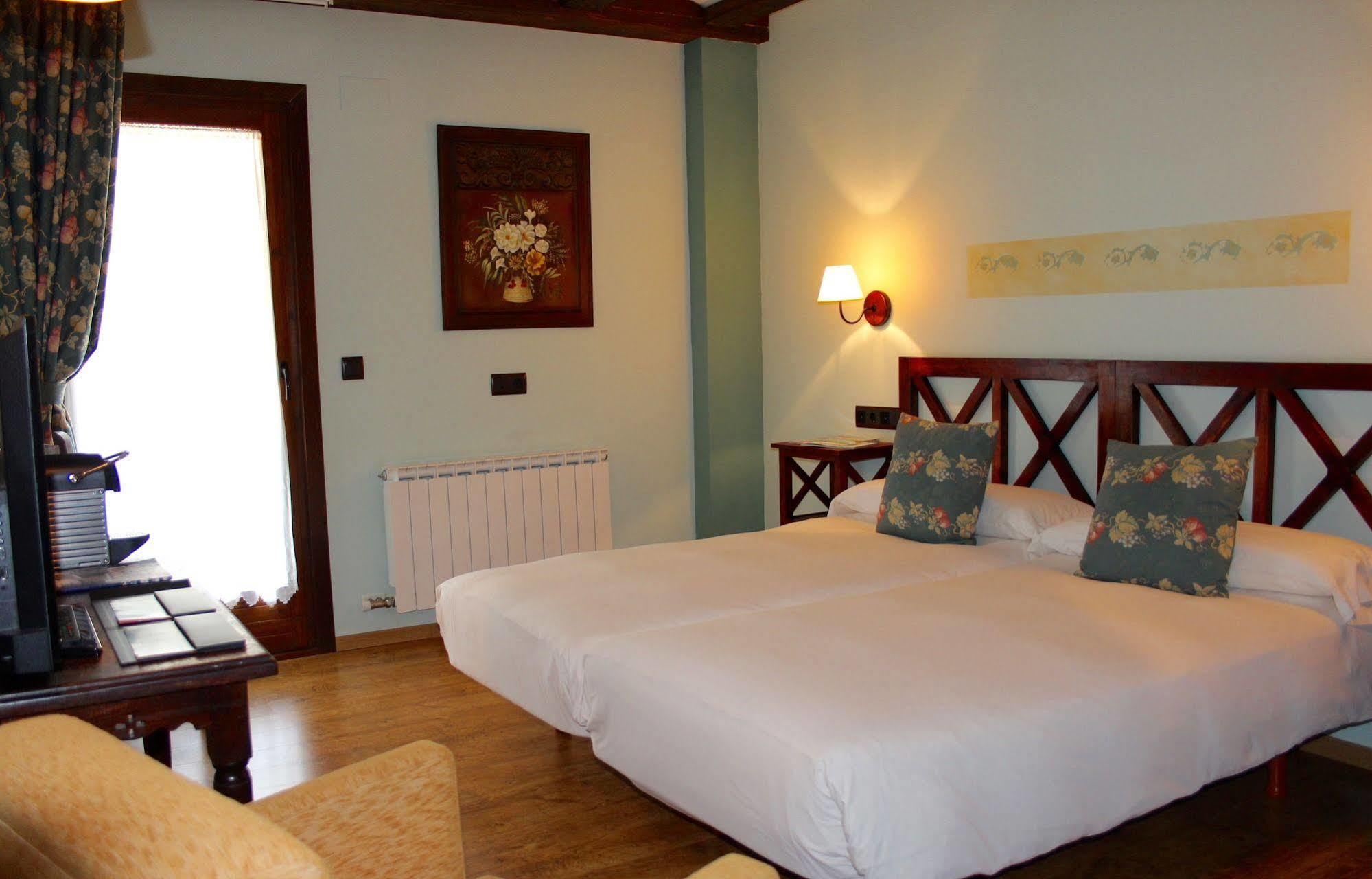 Hotel Casa Arcas Villanova Zewnętrze zdjęcie